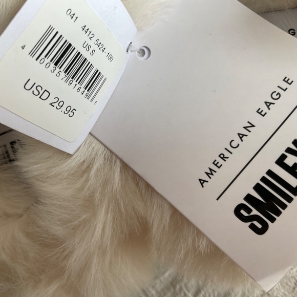 American Eagle Smiley®️ Scuff Slippers Happy Face Faux Fur Women’s Small… - Picture 9 of 12